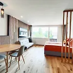 Modern Getaway - Neu Renoviert - Am Wolfgangsee Apartament Strobl
