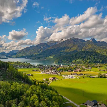 公寓 Modern Getaway - Neu Renoviert - Am Wolfgangsee 施特罗布尔