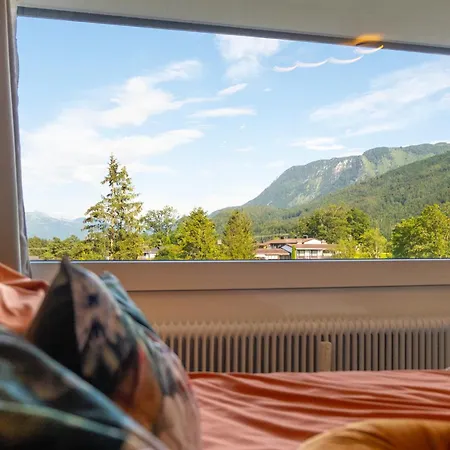Modern Getaway - Neu Renoviert - Am Wolfgangsee Apartment Strobl