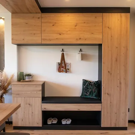 公寓 Modern Getaway - Neu Renoviert - Am Wolfgangsee *