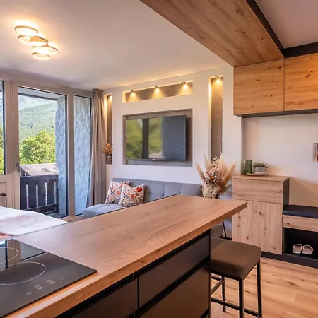 Modern Getaway - Neu Renoviert - Am Wolfgangsee Appartement