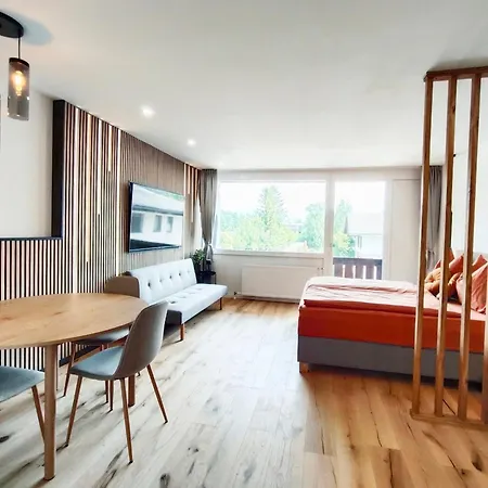 Modern Getaway - Neu Renoviert - Am Wolfgangsee Apartamento Strobl