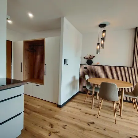 Modern Getaway - Neu Renoviert - Am Wolfgangsee Appartement